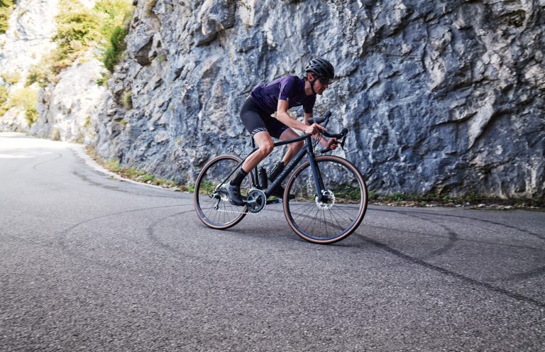 Canyon presenta los nuevos modelos Endurace de carbono y aluminio