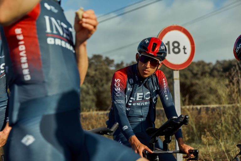 Egan Bernal sufre un grave accidente en Colombia