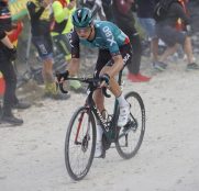 Volta Comunitat Valenciana: Aleksandr Vlasov gana la etapa reina