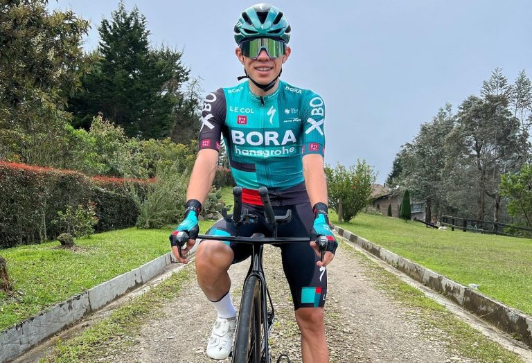 Suiza: Pinot se lleva la etapa y Sergio Higuita se viste de líder