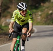 Caja Rural-RGA, diez años: Un nuevo maillot para entrenar