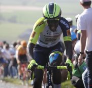 Biniam Girmay lidera la lista de ilustres retirados en el Giro de Italia de 2024
