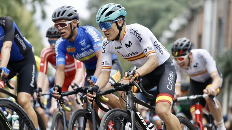 El júnior Pau Martí brilla en Roubaix al llegar en el grupo cabecero