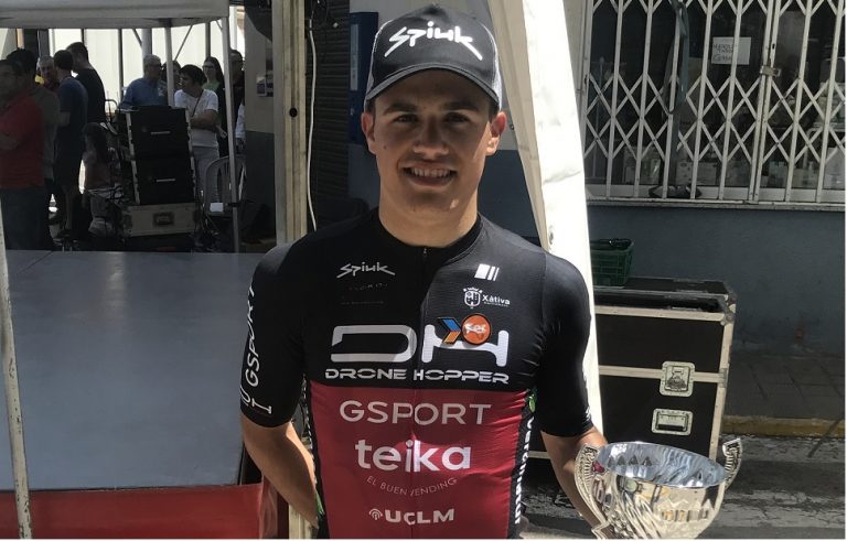 El junior Pau Martí se exhibe en Genovés para volver a levantar los brazos