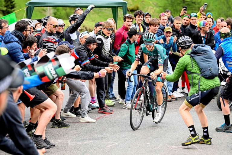 La S-Works Tarmac y mucho más: La conquista del Giro por Jai Hindley y Specialized