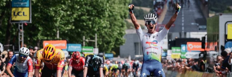 Vuillermoz remata en Dauphine una fuga que sorprende al pelotón