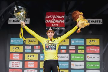 Wout van Aert no falla en el arranque del Dauphiné