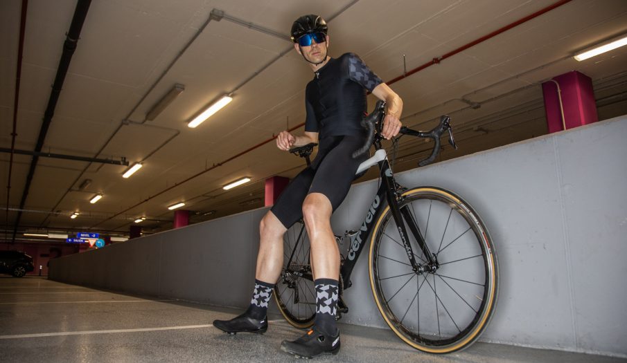 Assos RSR S9 Targa: Excelencia que sube el nivel de nuestra piel