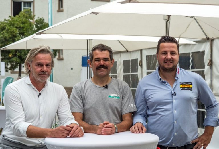 Y Bora consolida su dominio de la base con Tirol y Lotto Kern-Haus