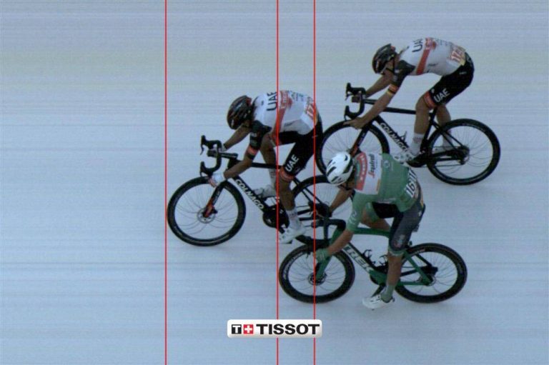 La Vuelta: Molano sorprende a Pedersen en Madrid