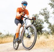 Castelli Unlimited: Libertad sin límites en cuatro prendas puramente gravel (Test)