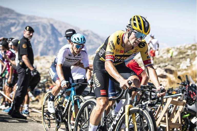 El doctor Mito Bračič carga contra Jumbo por la recuperación de Primoz Roglic