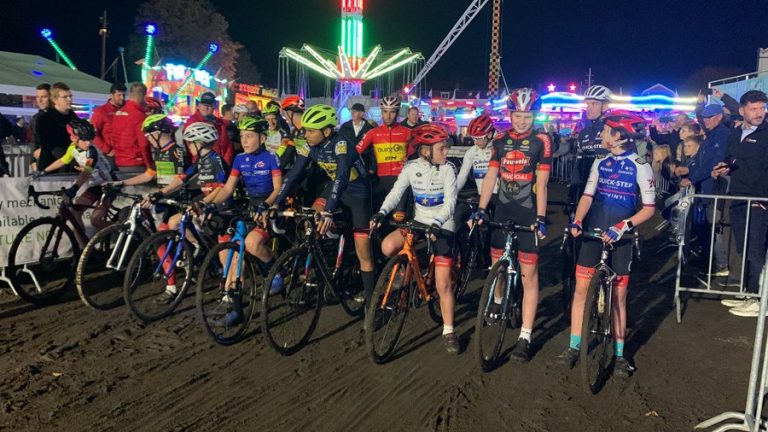 Felipe Orts vuelve a rozar el podio: ¡cuarto en una carrera nocturna holandesa!