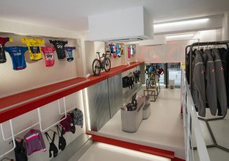 Castelli inaugura su Flagship Store en Girona