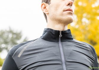 Assos Mille GTC Löwenkralle: Una chaqueta de puro gravel y altamente práctica