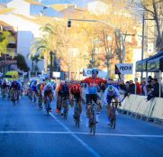 Arnaud de Lie impone su velocidad en la Clàssica Comunitat Valenciana