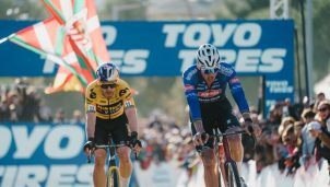 Cancellara: Van der Poel necesita sprintar comenzando a velocidad muy baja