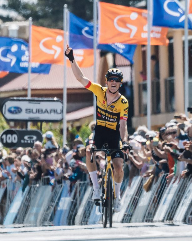 Rohan Dennis, etapa y liderato en el Tour Down Under de 2023