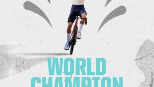 Van der Poel bate a Van Aert en un Mundial de ciclocross con dos extraterrestres