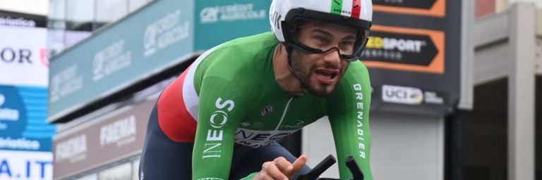 Pedersen gana en París-Niza y Ganna abruma en la crono de Tirreno-Adriático