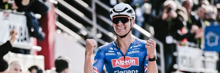 París-Roubaix: Mathieu van der Poel engrandece su leyenda en el infierno del norte