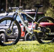 Y Pinarello desvela también su nueva bici de mountain bike para Pidcock y Ferran-Prevot