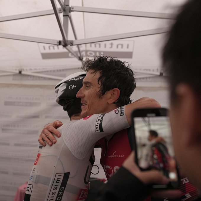 Giro de Italia: Almeida y Thomas superan a Roglic en el primer día ...