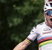 Remco Evenepoel impone su ley en San Sebastián e impresiona de cara a la Vuelta