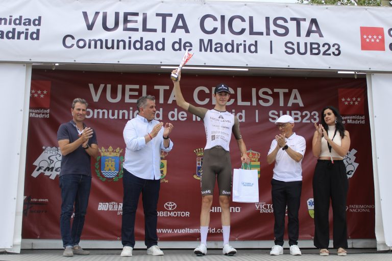 El sub-23 Fran Bennassar suma su cuarta victoria del año en la Vuelta a Madrid