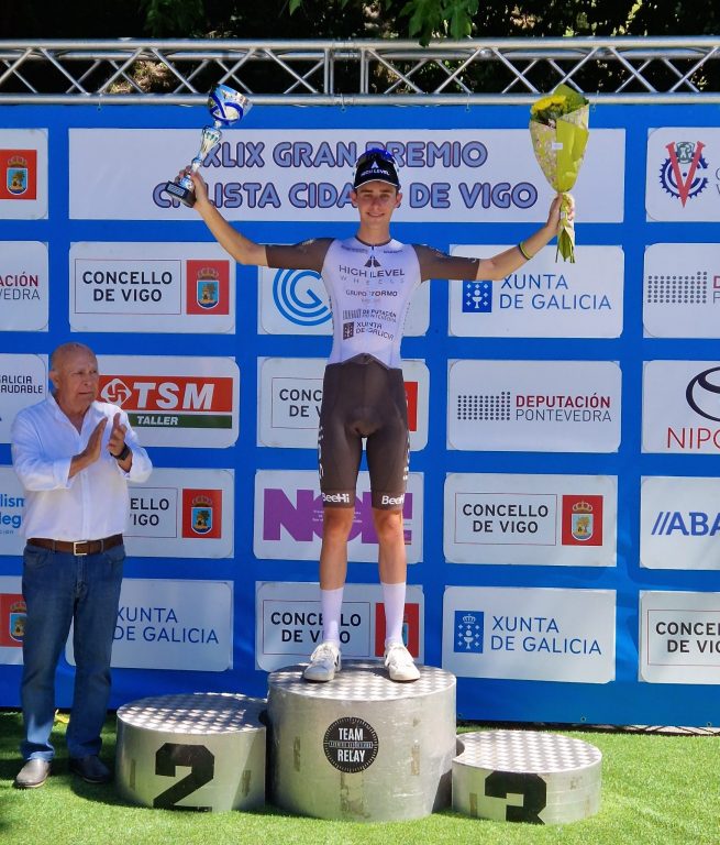 Francesc Bennassar y High Level-Gsport-Grupo Tormo vuelven a dominar el Cidade de Vigo