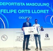 Felipe Orts recibe el galardón como mejor deportista de la provincia de Alicante