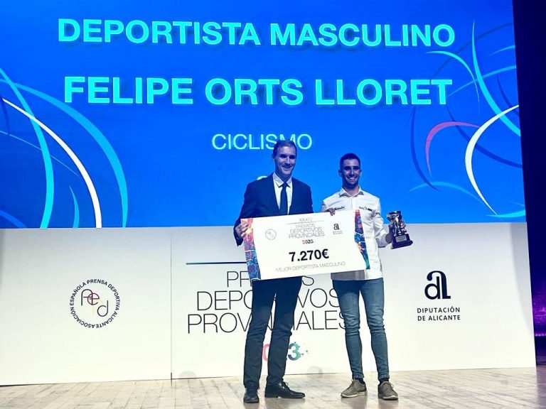 Felipe Orts recibe el galardón como mejor deportista de la provincia de Alicante