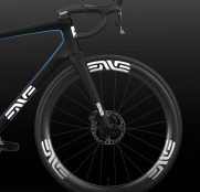 El equipo TotalEnergies lucirá bicicletas Enve a partir del 1 de enero de 2024