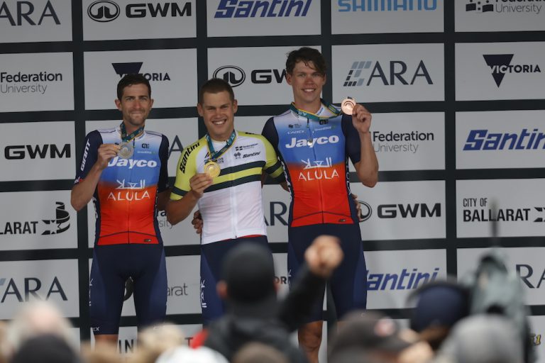Jayco AlUla copa las tres plazas del podio del campeonato de Australia de fondo en carretera