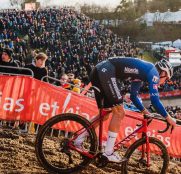 Peter Van den Abeele: «Tal vez la Copa del Mundo ideal debe tener entre 10 y 12 carreras»