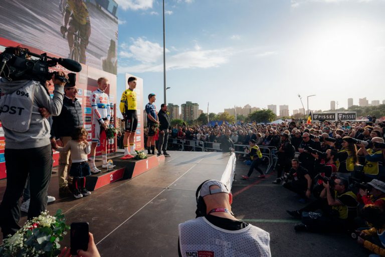 Wout van Aert se despide del ciclocross en 2024 con la victoria de Benidorm