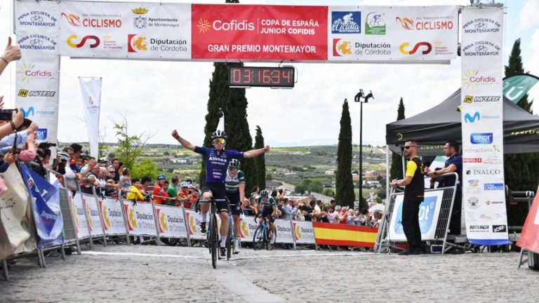 El júnior Hodei Muñoz se anota la victoria en Montemayor y es líder de la Copa de España
