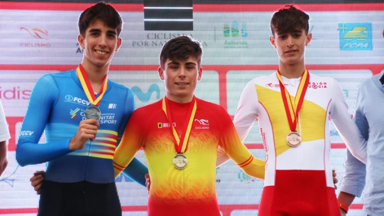 Pericas, Alvarez y Lajarín copan el podio del campeonato de España júnior de contrarreloj
