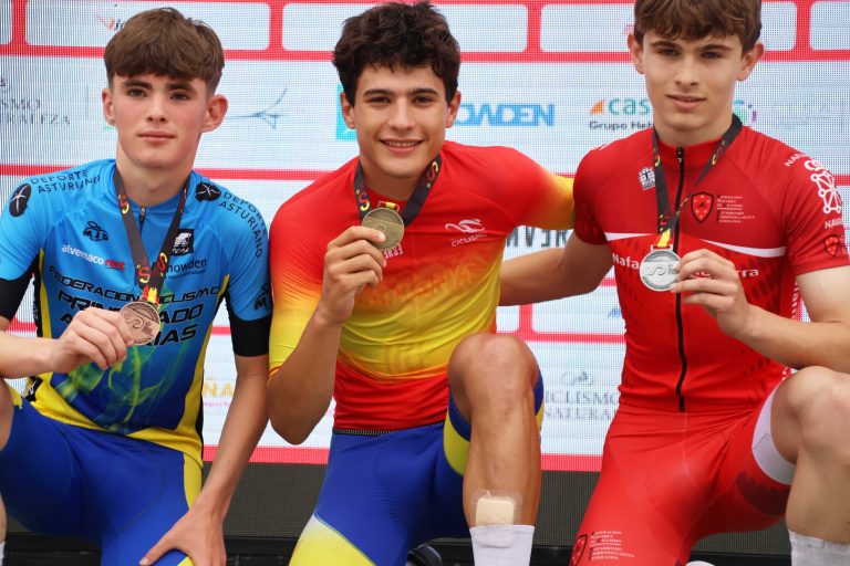 Alejandra Neira y Fran Alemany, campeones de España cadetes en los Escolares de Avilés
