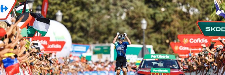La Vuelta: Ben O’Connor dinamita el debate sobre el tostón de las etapas llanas… ¿y contra los finales de cuesta de cabras?