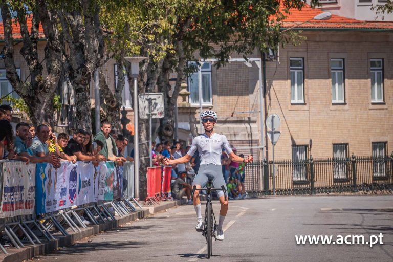 El júnior Henrique Bravo (Picusa Academy) se llevó el Circuito de Santa Marta de Portuzelo