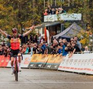 Iserbyt vence el GP Sven Nys aprovechando la ausencia de última hora de Van der Poel