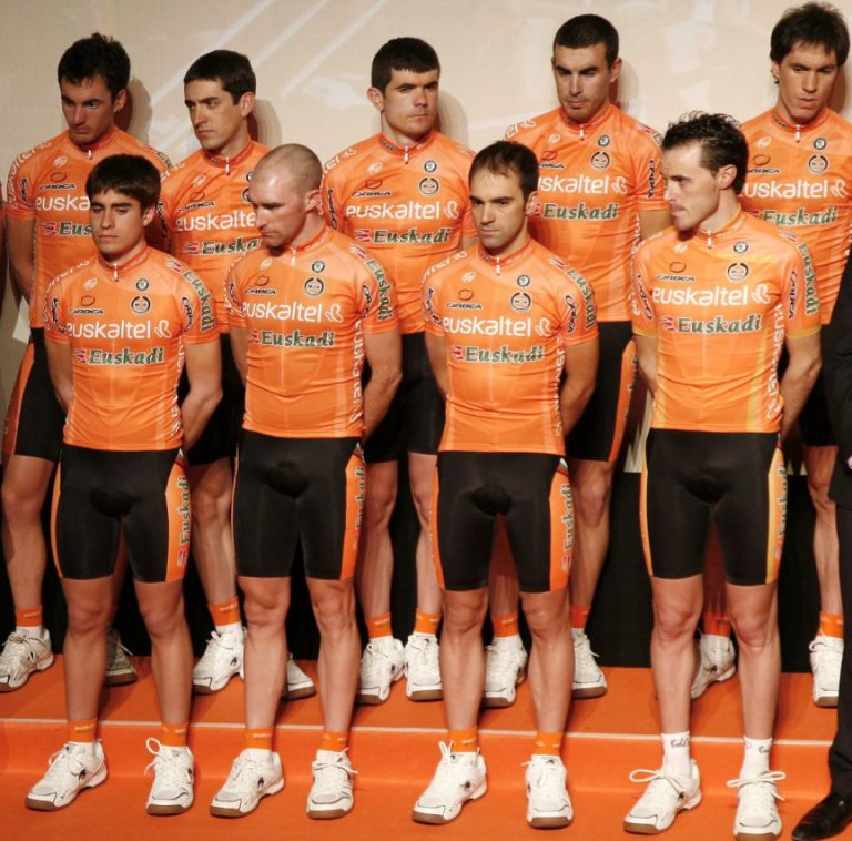 Euskaltel-Euskadi se refuerza en el volante con los fichajes de Pablo Urtasun y Rubén Pérez