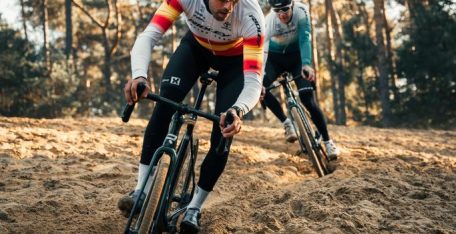 Superprestigio de Niel: Laurens Sweeck se impone y Felipe Orts acaba quinto tras una gran remontada