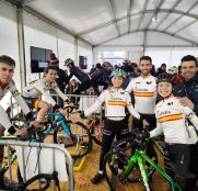 España solo puede ser octava en el Team Relay del Mundial de ciclocross