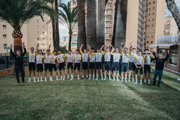 La temporada elite y sub-23 arrancó en Guadalentín con victoria de Pablo Ortega y High Level