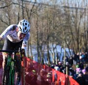 Benjamín Noval rozó las medallas en la prueba júnior del Mundial de ciclocross