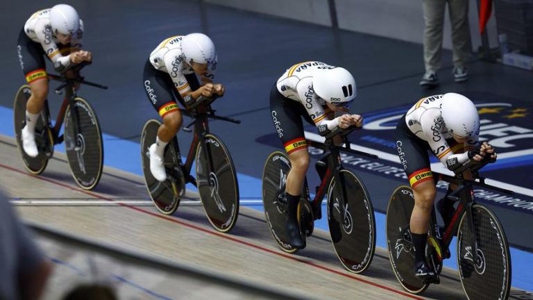 Los fondistas de la selección de pista y un nuevo sistema de trabajo de la RFEC