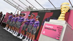 El caso White y los puntos UCI: ¿entra el ciclismo en el círculo de despidos del fútbol?