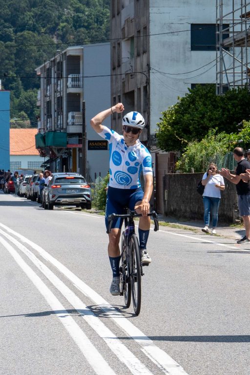 El jovencísimo Tomás Pombo firma una nueva victoria en la Domaio Heroica